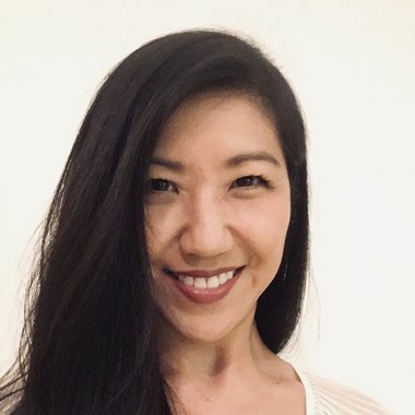 Nicole W. - Freelance Graphic Designer