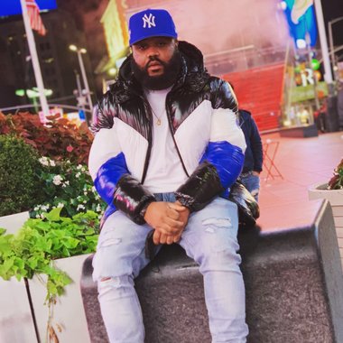 Elzmoneymuzik757 - Freelance Musician