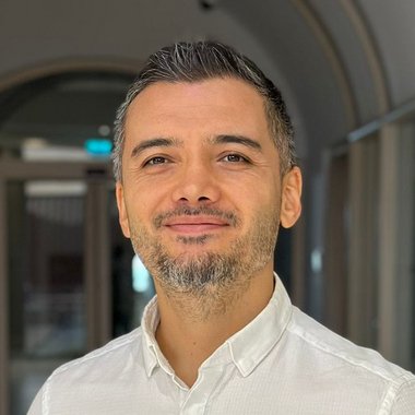 OGUZ U. - Freelance Brand Designer