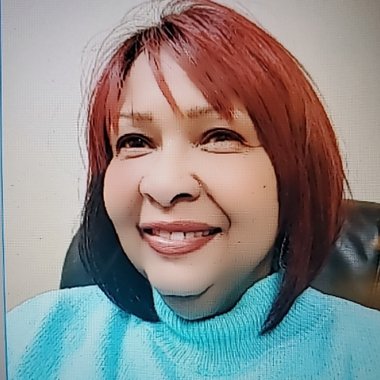 Mary H. - Freelance Web Designer