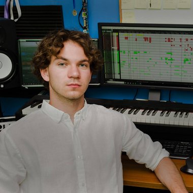 YuriGore - Freelance Music Composer