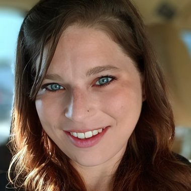 Clarissa T. - Freelance Photographer