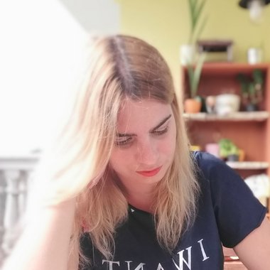 Suzana R. - Freelance Illustrator